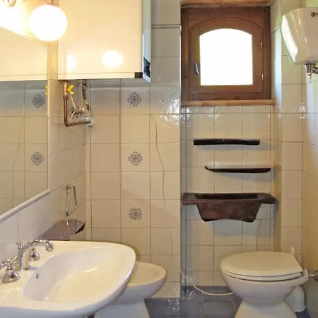 Apartament A Casa Di Nadia By Interhome